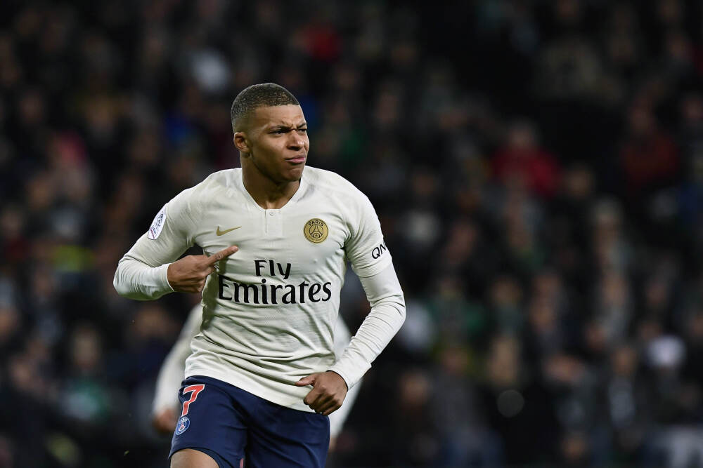 香港高端人才通行证计划合资格大学增至200家